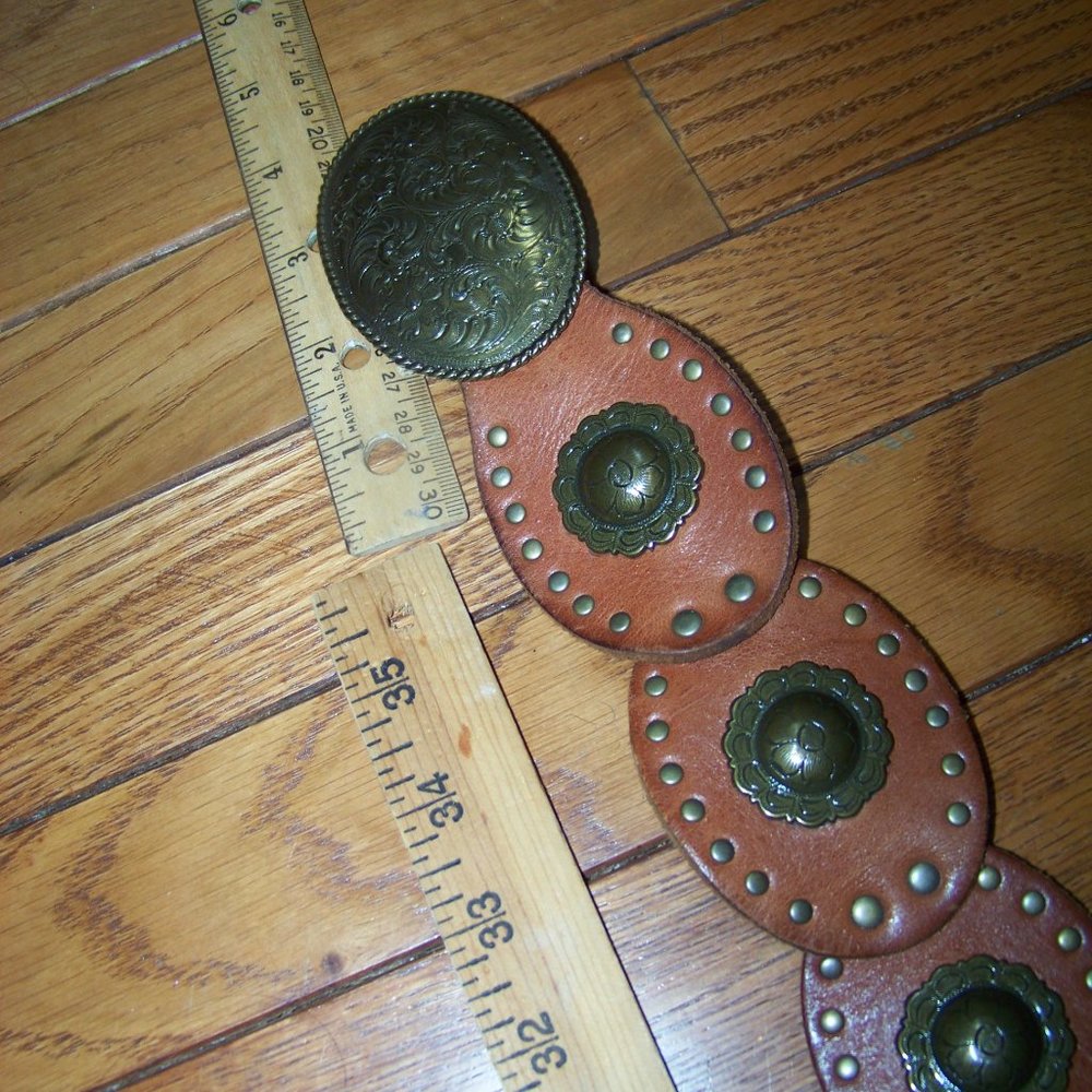Western Concho Studded Leather Oval Disc Belt